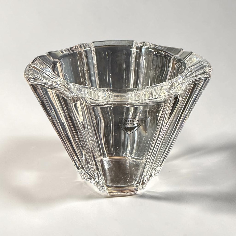 Orrefors Sweden Crystal Orion Fluted Octagonal Bowl Clear Glass Art Signed 5.25"